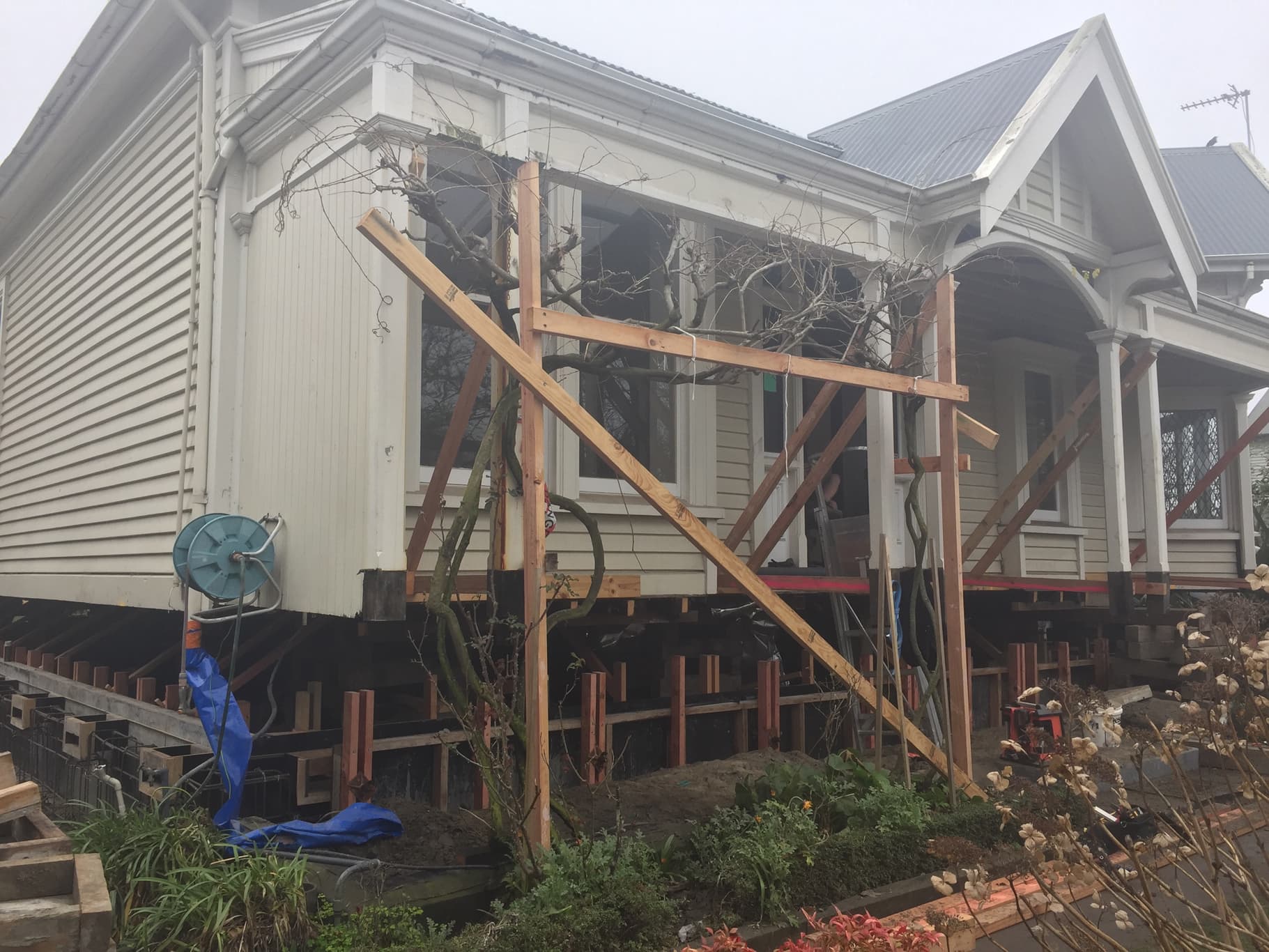 Heritage House Relevellers' foundation replacement service in Canterbury