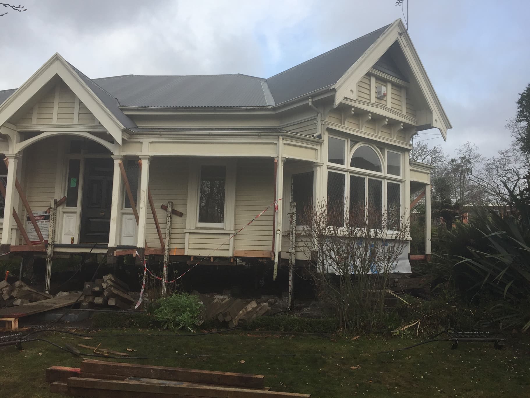 Heritage House Relevellers' foundation replacement service in Canterbury