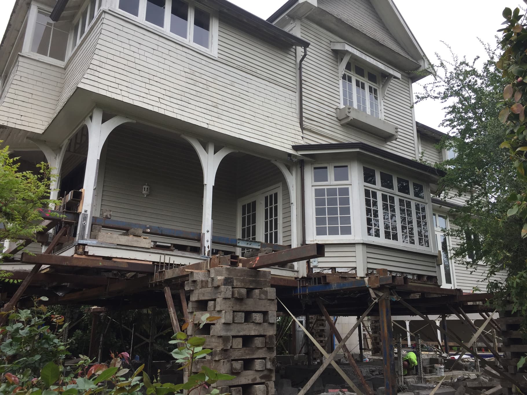 Herritage House Relevellers use the best house lifting methods for their house lifting service in Christchurch